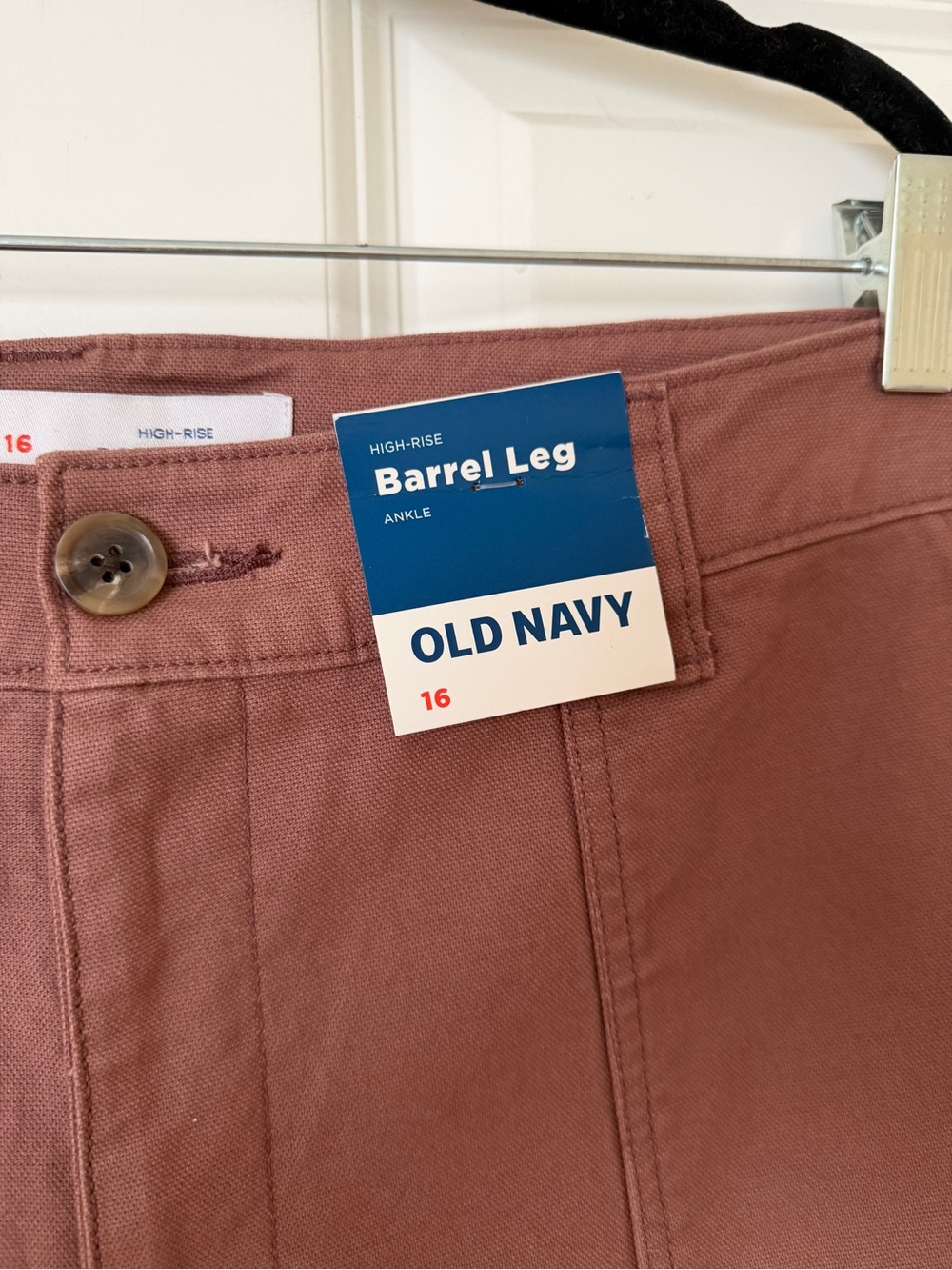Old Navy Dusty Rose Cropped Barrel-Leg AnklePants - Picture 2 of 4